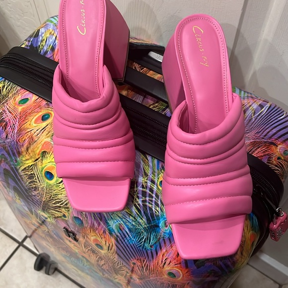 Circus by Sam Edelman Barbie Pink Platform Sandals NWT - Picture 2 of 6